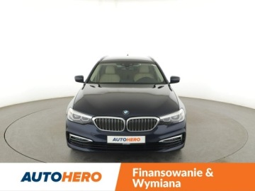 BMW Seria 5 G30-G31 Touring 520d 190KM 2019 BMW 520 Automat Luxury Line Nawigacja Tempomat, zdjęcie 10