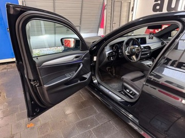 BMW Seria 5 G30-G31 Limuzyna 520d 190KM 2017 BMW Seria 5 Zapraszam cie, zobacz jaka piekna 5 w m pakiecie mam dla cieie, zdjęcie 18