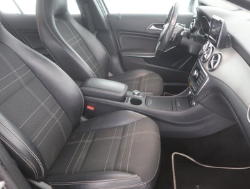 Mercedes GLA I Off-roader 2.0 250 211KM 2015 Mercedes GLA GLA 250 4MATIC, Salon Polska, zdjęcie 8