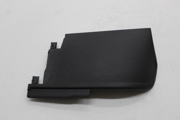 AUDI Q3 8U OSŁONA TYLNEGO SŁUPKA LEWA 8U0868605