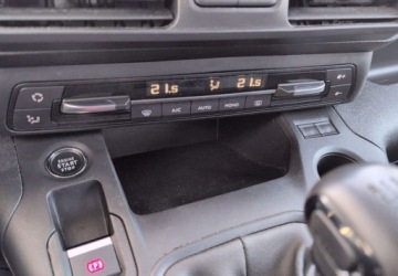 Citroen Berlingo III Osobowy M 1.2 PureTech 110KM 2023 Citroen Berlingo M 1.2 PureTech Feel SS N1 SalonPL FVat Gwarancja od RiA, zdjęcie 20