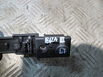 ВСТАВКА ФОНАРЯ СЛЕВА ЗАДНЯЯ В КАПОТЕ SEAT IBIZA III 6L