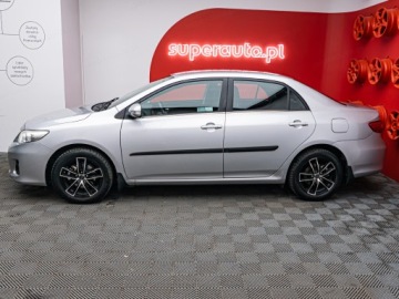 Toyota Corolla X Sedan Facelifting 1.6 Valvematic 132KM 2012 TOYOTA Corolla 1.6 Premium Sedan 132KM 2012, zdjęcie 3