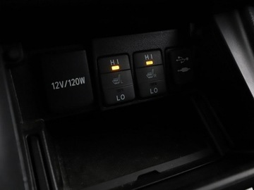 Toyota Auris II Hatchback 5d Facelifting 1.2 D-4T 116KM 2016 Toyota Auris Historia serwisowa Navi Klimatyzacja, zdjęcie 25