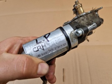 MOTOREK SEDADLA MERCEDES C 203 W203 2038203842