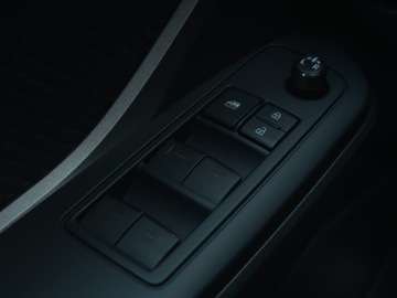 Toyota C-HR I Crossover Facelifting 1.8 Hybrid 122KM 2022 Toyota C-HR 1.8 Hybrid, Serwis ASO, Automat, zdjęcie 18