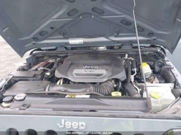 Jeep Wrangler III Unlimited Facelifting 3.6 V6 286KM 2015 Jeep Wrangler 2015 Jeep Wrangler Unlimited 4WD 4dr Sport 3.6 Benzyna 285KM, zdjęcie 8