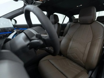 BMW Seria 5 G90-91 Touring 2.0 520d 197KM 2025 BMW Seria 5 520d xDrive Sport Sedan 2.0 (197KM) 2025, zdjęcie 5