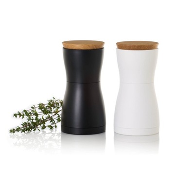 Zestaw młynków do pieprzu i soli TWIN czarno biały AdHoc