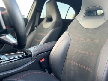 Mercedes Klasa A W177/V177 Hatchback Plug-In Facelifting 1.3 250e 218KM 2025 MERCEDES-BENZ A Klasa 250 e AMG Line 1.3 (218KM) 2025, zdjęcie 4