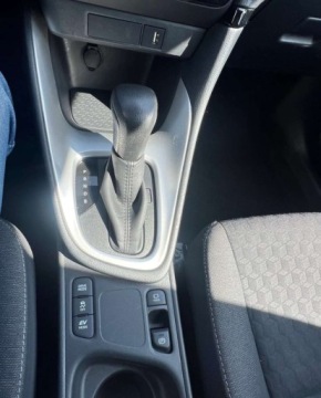 Toyota 2021 Toyota Yaris Hybryda Automat Kamera 1.3 Benzyna 99KM, zdjęcie 17