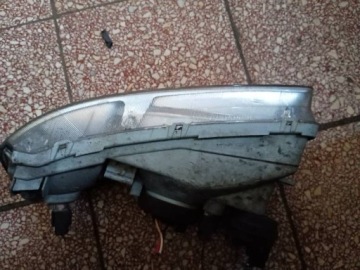 ФОНАРЬ ПЕРЕДНИЙ ПРАВЫЙ HYUNDAI ACCENT