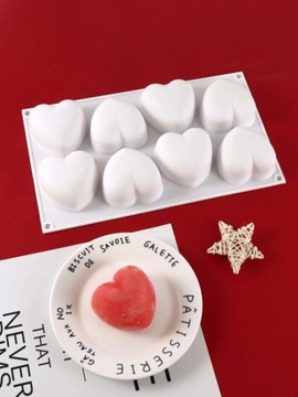 Силиконовая форма для монопорции сердечек.