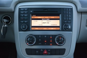 Mercedes Klasa R Off-roader Facelifting 300 CDI BlueEFFICIENCY 190KM 2011 Mercedes R 350 3.0 Diesel 190KM 300 CDI 7G, zdjęcie 33