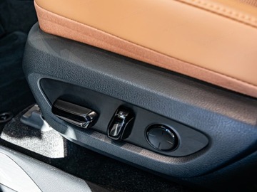 Lexus NX II SUV Facelifting 2.5 350h 200KM 2025 Od ręki - 350h Omotenashi 2.5 Hybrid AWD 200KM | Podgrzewane fotele!, zdjęcie 4