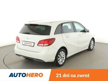 Mercedes Klasa B W246 Sports Tourer Facelifting 1.6 180 BlueEFFICIENCY Edition 122KM 2017 Mercedes B 180 navi klima grzane fotele czujniki, zdjęcie 6