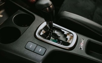 Toyota Hilux VIII Podwójna kabina Facelifting 2024 2.8 D-4D 204KM 2025 Toyota Hilux Zawieszenie Old Man Emu Wyciagarka Warn Oswietlenie Lazer N, zdjęcie 27