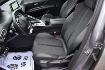 Peugeot 5008 II Crossover 2.0 BlueHDI 180KM 2018 Peugeot 5008 GT-LineAsystenty Full-LEDNaviKamera Pol-Skora Ambiente7-Foteli, zdjęcie 9
