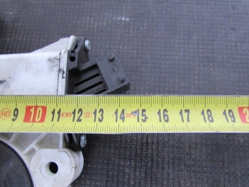 MOTOREK MODUL LEVÝ ZADNÍ OPEL VECTRA C 02-08R 24414776