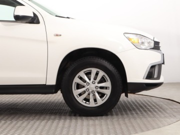 Mitsubishi ASX I SUV Facelifting 2016 1.6 117KM 2018 Mitsubishi ASX 1.6 MIVEC, Salon Polska, Klima, zdjęcie 9
