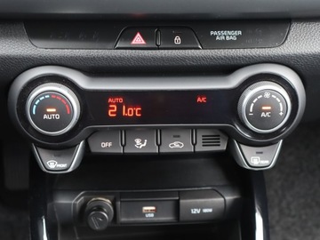 Kia Rio IV Hatchback 5d Facelifting 1.0 T-GDI 100KM 2021 Kia Rio 1.0 T-GDI, Salon Polska, 1. Właściciel, zdjęcie 12