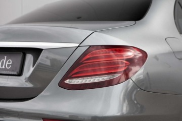 Mercedes Klasa E W213 Limuzyna 2.0 220d 194KM 2019 Mercedes-Benz Klasa E E220d 4 Matic AMG Salon Polska Autotrade Mercedes, zdjęcie 9