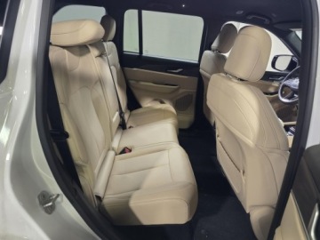 Jeep Grand Cherokee V 2023 Jeep Grand Cherokee Limited 2023 3.6 Benzyna 293KM, zdjęcie 15