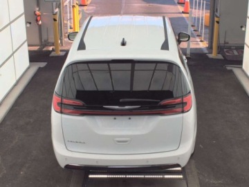 Chrysler Pacifica II 2023 Chrysler Pacifica Chrysler Pacifica Touring L FWD 2023 3.6 Benzyna 287KM, zdjęcie 3