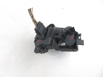 ВСТАВКА ФОНАРЯ ЛЕВАЯ ЗАДНЯЯ PEUGEOT 206