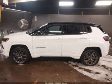 Jeep Compass II 2025 Jeep Compass Limited 2025 2.0 Benzyna 200KM, zdjęcie 2
