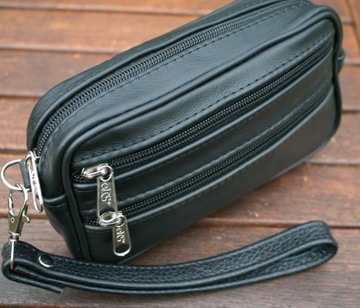 Мужская черная кожаная сумка, два отделения, маленькая, польского производства.