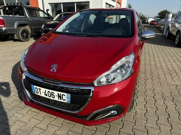 Peugeot 208 I Hatchback 5d Facelifting 1.2 PureTech 82KM 2015 Peugeot 208 Klimatronik*, zdjęcie 1