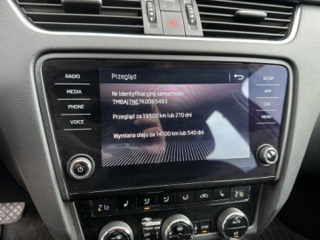 Skoda Octavia III Liftback Facelifting 2.0 TDI 150KM 2018 Skoda Octavia Hak, Podgrzewana przednia szyba/ DSG, zdjęcie 17