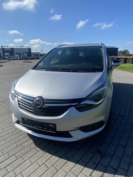 Opel Zafira C Tourer Facelifting 1.6 diesel 136 KM Start/Stop 136KM 2018 Opel Zafira C 1.6 CDTI/136KM 2018r 5-OSOBOWA SUPER STAN SPROWADZONA!!, zdjęcie 2