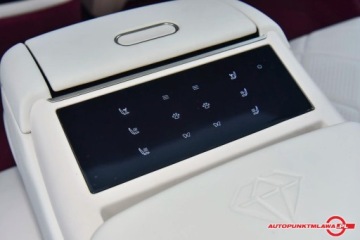  AVATR 12 Royal Theatre Edition Auto Punkt Elektryczny 547KM, zdjęcie 10