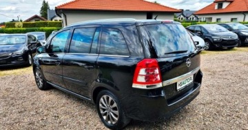 Opel Zafira B 1.8 ECOTEC 140KM 2011 Opel Zafira BENZYNA niski przebieg 7 FOTELI 2x PDC okazja polecamy, zdjęcie 16