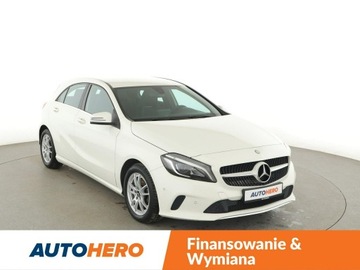 Mercedes Klasa A W176 Hatchback 5d Facelifting 180 122KM 2016 Mercedes A 180 full LED navi grzane fotele, zdjęcie 9