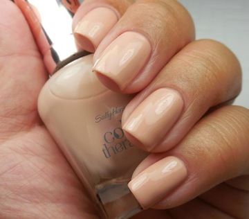 Лак для ногтей Sally Hansen Color Therapy Re-Nude 210