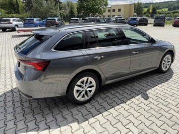Skoda Octavia IV Kombi 2.0 TDI 150KM 2026 SKODA Octavia Drive Selection 2.0 TDI DSG Combi 150KM 2026, zdjęcie 4