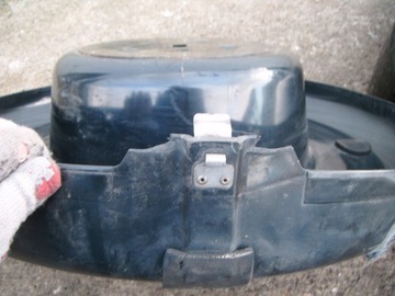 TOYOTA RAV4 II 00-05 КРЫШКА ЗАПАСНОГО ШИНЫ