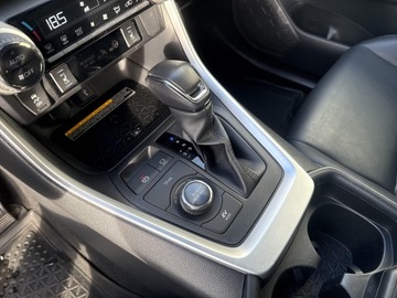 Toyota RAV4 V SUV 2.5 Hybrid Dynamic Force 222KM 2021 Toyota RAV4 2.5 Hybrid Black Edition by JBL 4x4 V, zdjęcie 17
