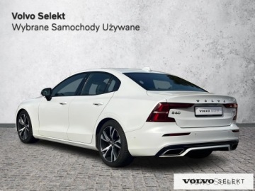 Volvo S60 III Sedan 2.0 T4 190KM 2020 Volvo S60 FV23% SalonPL T4 RDesign High Beam BLIS, zdjęcie 3