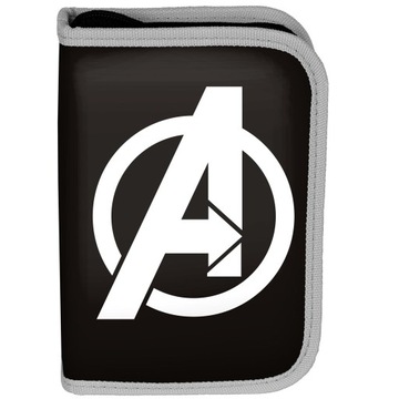 PIÓRNIK SZKOLNY AVENGERS Z WYPOSAŻENIEM MARVEL