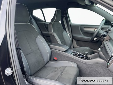 Volvo XC40 Crossover Facelifting 2.0 B4 197KM 2022 Volvo XC 40 Volvo XC40 PLUS Bright B4 (197 + 14KM), zdjęcie 34