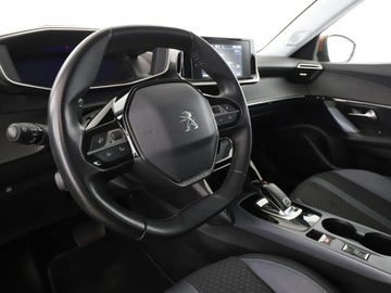 Peugeot 2008 II SUV 1.2 PureTech 130KM 2020 Peugeot 2008 Allure automat virtual kamera, zdjęcie 13