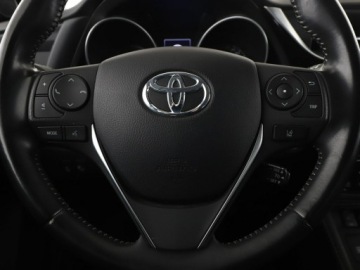 Toyota Auris II Touring Sports Facelifting 1.8 Hybrid 136KM 2016 Toyota Auris HEV full LED półskóra kamera i, zdjęcie 20