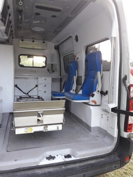 Renault Master IV Furgon FWD 2.3 dCi 150KM 2015 Renault Master 150KM AMBULANS KAMPER, zdjęcie 12
