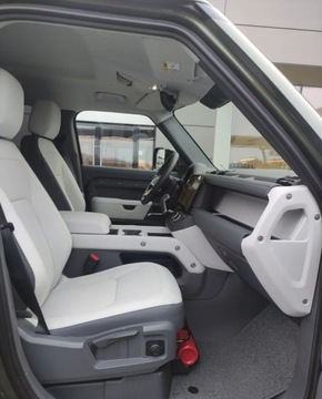 Land Rover Defender IV (L663) 2025 Land Rover Defender Defender MY25.5 3.0D I6 200 PS AWD Auto S 110 2.0 200KM, zdjęcie 7