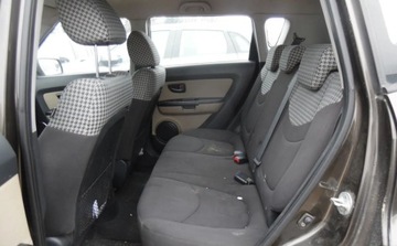 Kia Soul I Crossover 1.6 CRDI VGT 128KM 2009 Kia Soul 022010r, Salonowy. 1.6 CRDI. Lekko uszkodzony lewy tyl. Jezdzi., zdjęcie 8