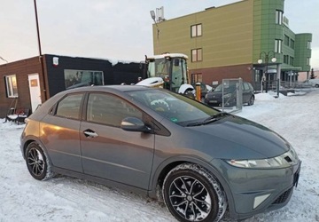 Honda Civic VIII Hatchback 3d 1.4 i-VTEC 100KM 2009 Honda Civic Honda Civic 1.3 Benzyna 100KM, zdjęcie 4